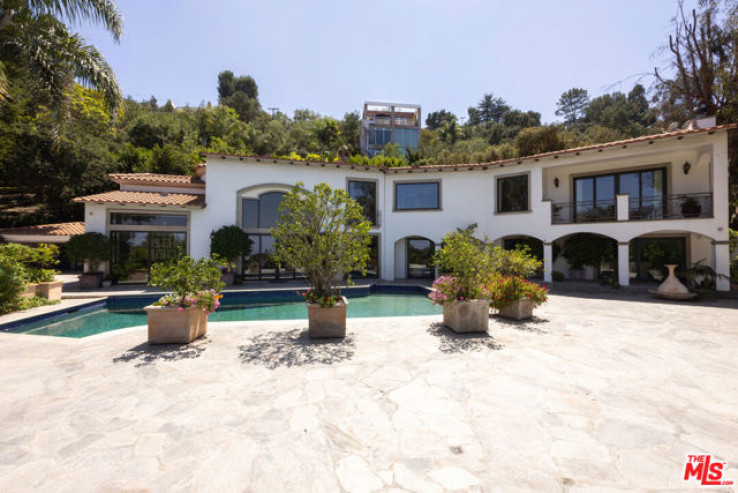 7 Bed Home for Sale in Beverly Hills, California