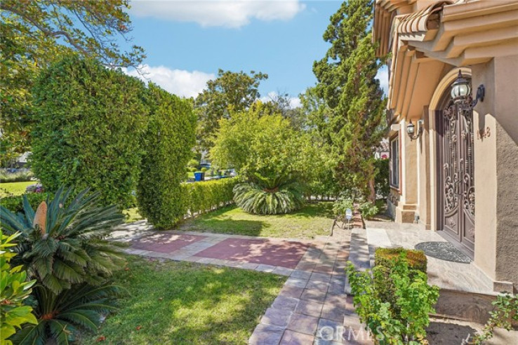 3 Bed Home for Sale in Los Angeles, California