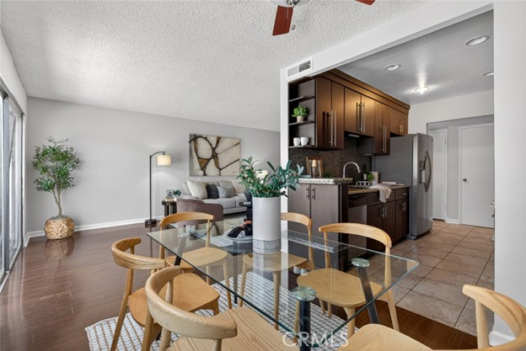 1 Bed Home for Sale in Encino, California