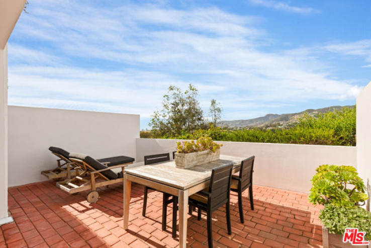 2 Bed Home for Sale in Malibu, California