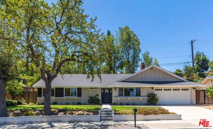 5 Bed Home for Sale in Thousand Oaks, California