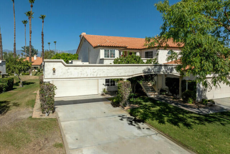 3 Bed Home for Sale in Palm Desert, California