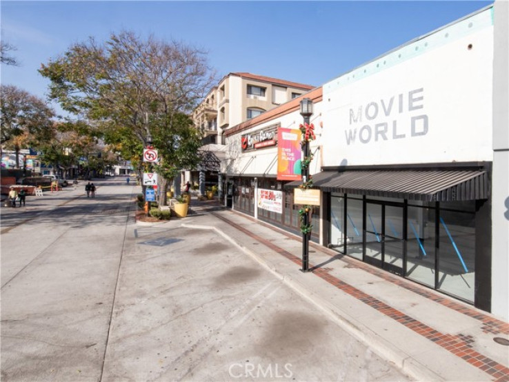  Commercial for Sale in Burbank, California