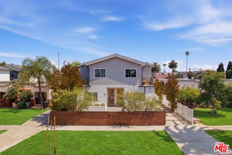  Income Home for Sale in Los Angeles, California