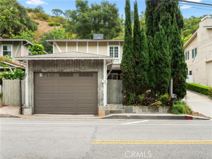 2 Bed Home for Sale in Los Angeles, California