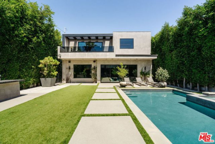 Residential Home in Beverly Center-Miracle Mile