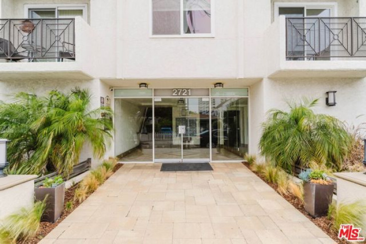 1 Bed Home for Sale in Santa Monica, California