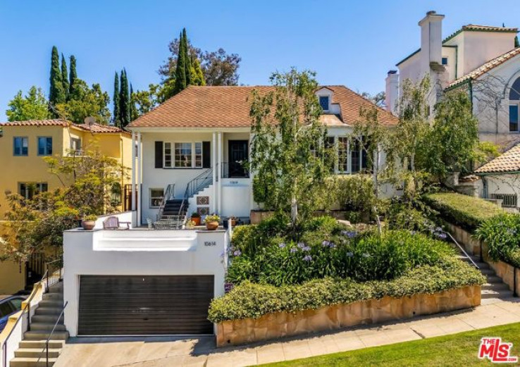 Residential Home in Westwood - Century City