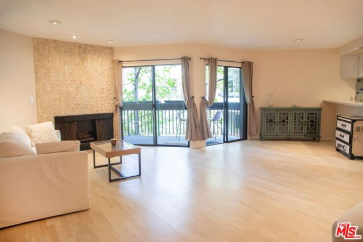 Residential Home in West Hollywood Vicinity