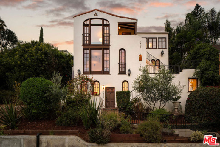 6 Bed Home for Sale in Los Angeles, California
