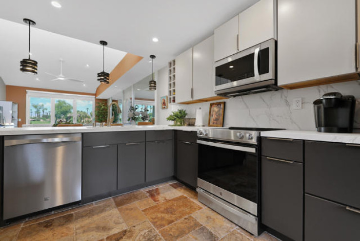 2 Bed Home for Sale in Palm Desert, California