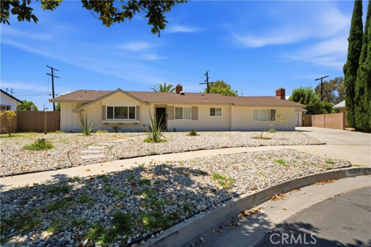 Residential Home in Granada Hills