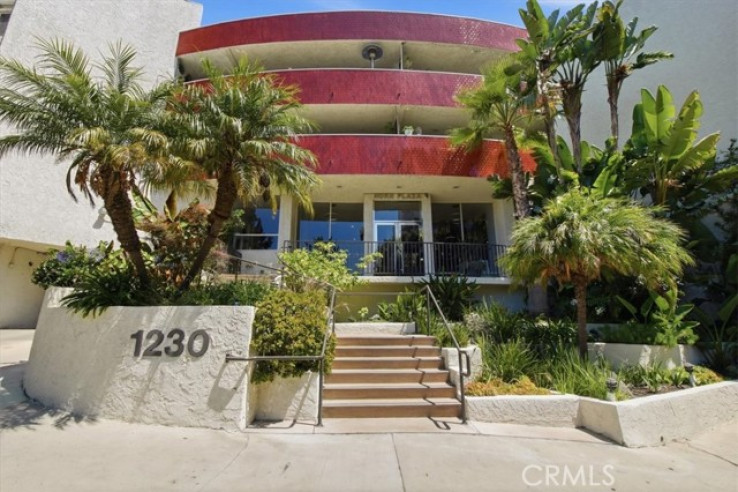 Residential Home in Sunset Strip - Hollywood Hills West