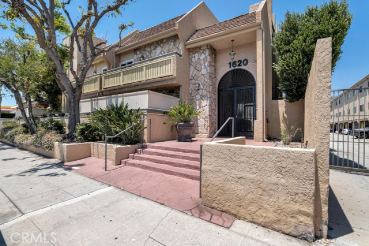 2 Bed Home for Sale in Burbank, California