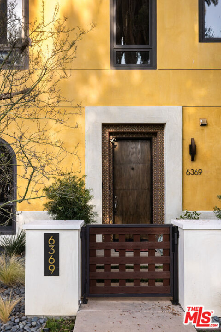 3 Bed Home for Sale in Los Angeles, California