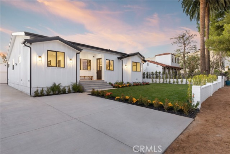 4 Bed Home for Sale in Sherman Oaks, California