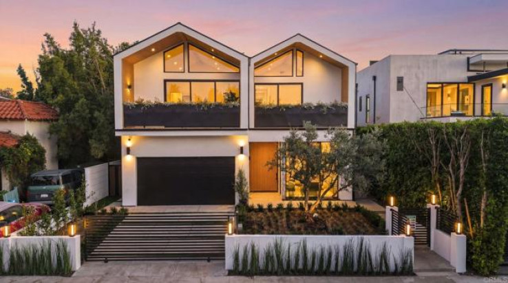 5 Bed Home for Sale in Los Angeles, California