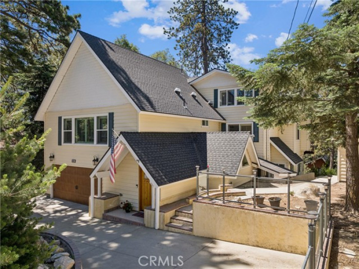 4 Bed Home for Sale in Lake Arrowhead, California