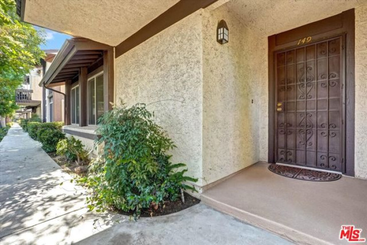 2 Bed Home for Sale in North Hollywood, California