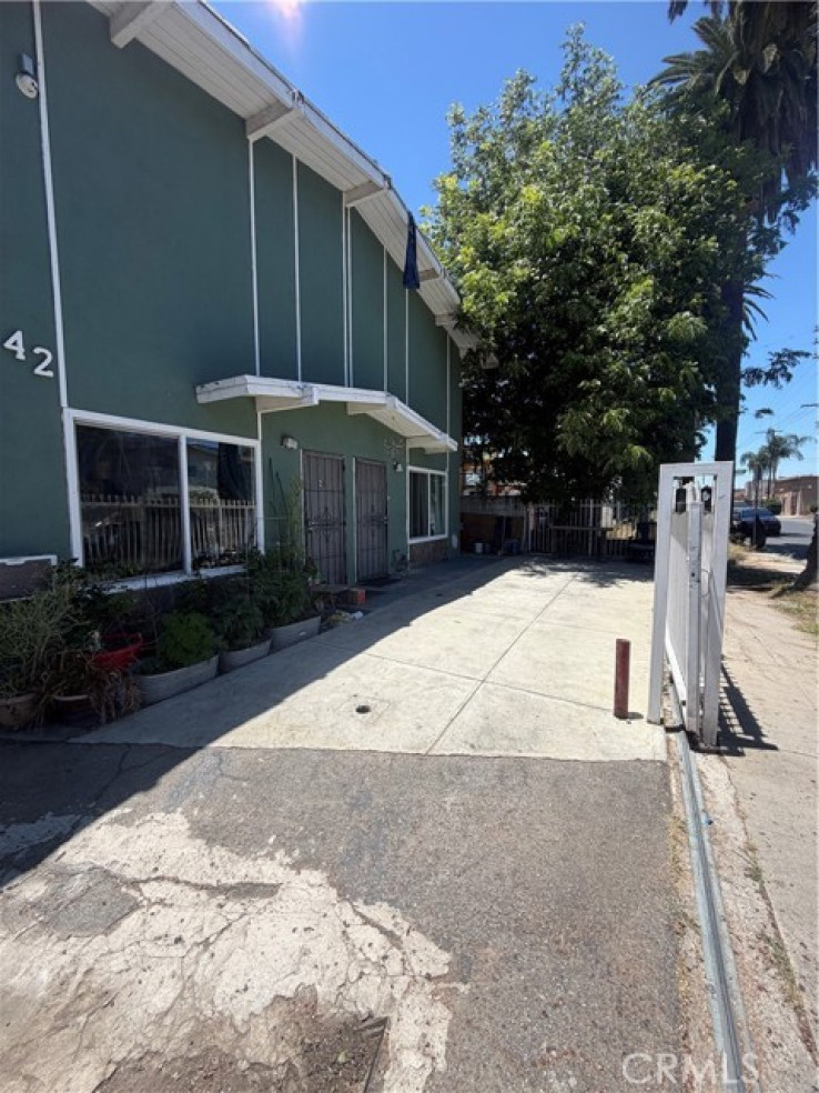  Income Home for Sale in Van Nuys, California