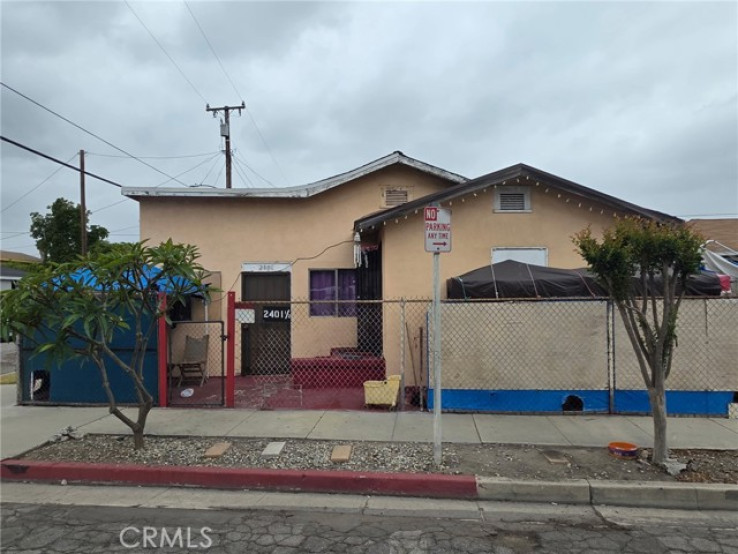 Residential Home in Compton N of Rosecrans, E of Central