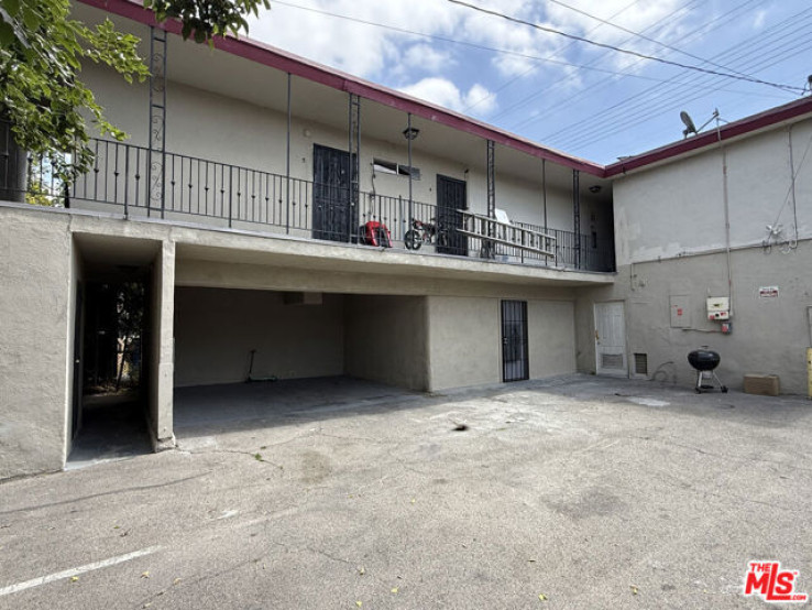  Income Home for Sale in Los Angeles, California