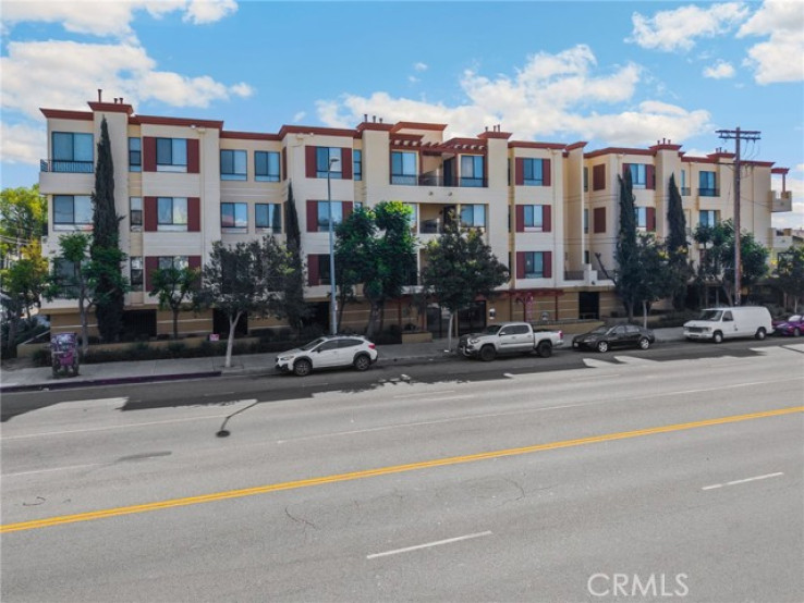 2 Bed Home for Sale in North Hollywood, California