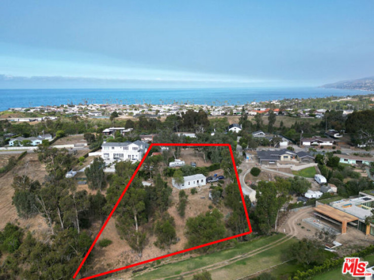 Land in Malibu
