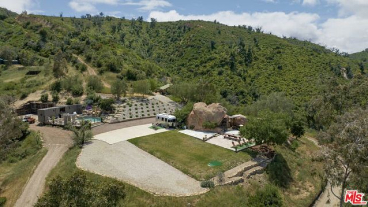 1 Bed Home for Sale in Agoura Hills, California
