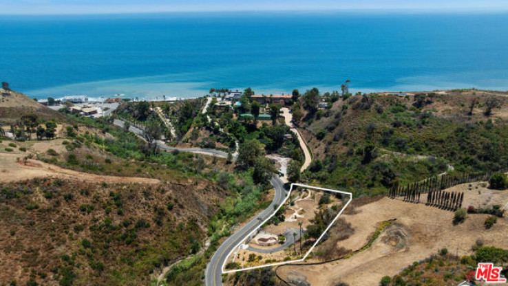 Land in Malibu