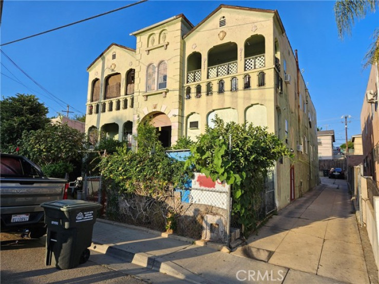  Income Home for Sale in Los Angeles, California