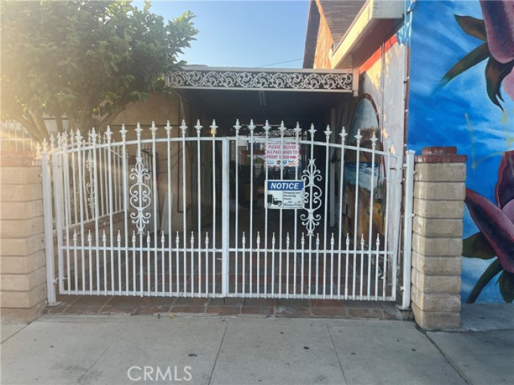 3 Bed Home for Sale in Los Angeles, California
