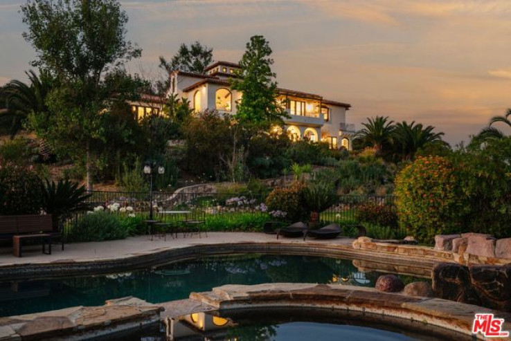 5 Bed Home for Sale in Topanga, California