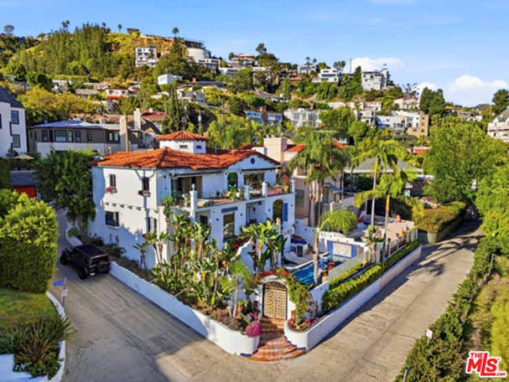 5 Bed Home for Sale in Los Angeles, California