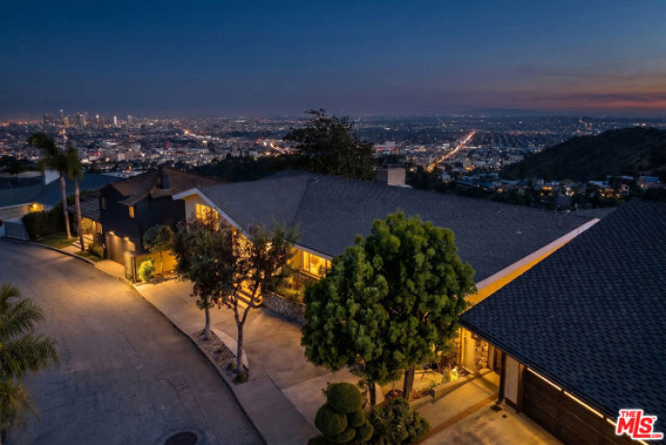 3 Bed Home for Sale in Los Angeles, California