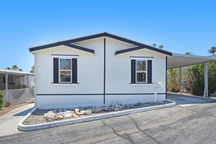 Residential Home in South Palm Desert