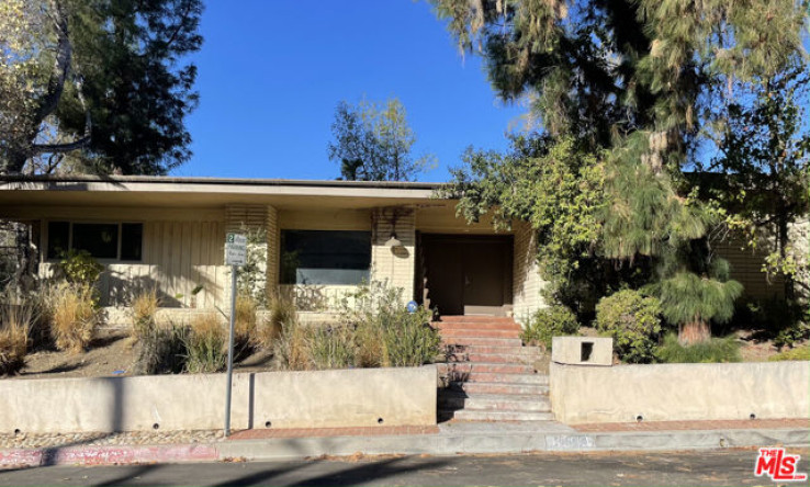 4 Bed Home for Sale in Encino, California