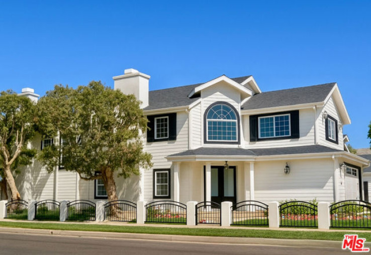 5 Bed Home for Sale in Playa del Rey, California