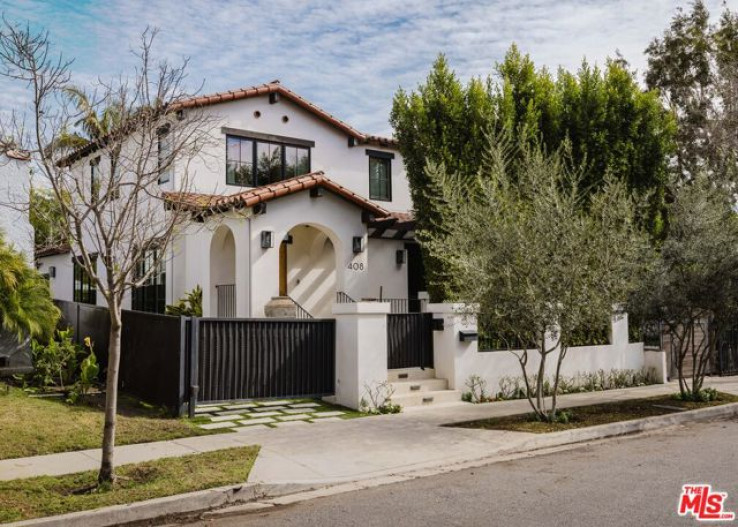 4 Bed Home for Sale in Los Angeles, California