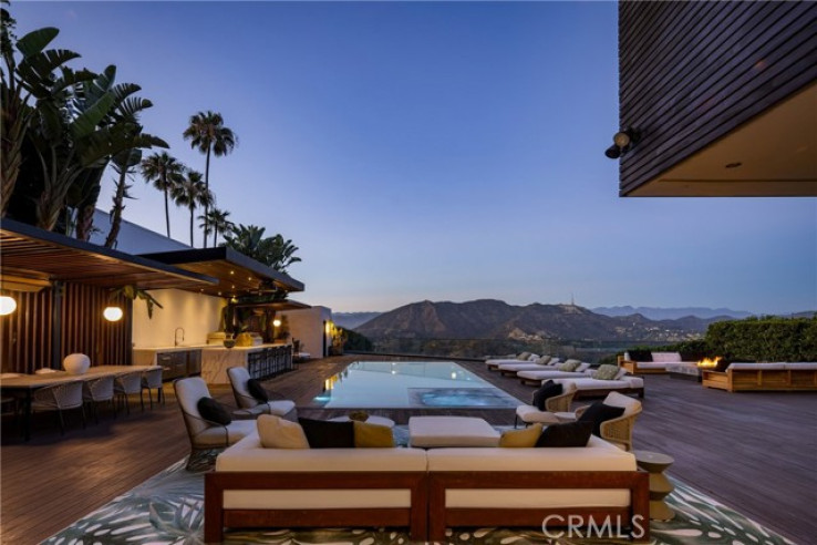 Residential Home in Sunset Strip - Hollywood Hills West