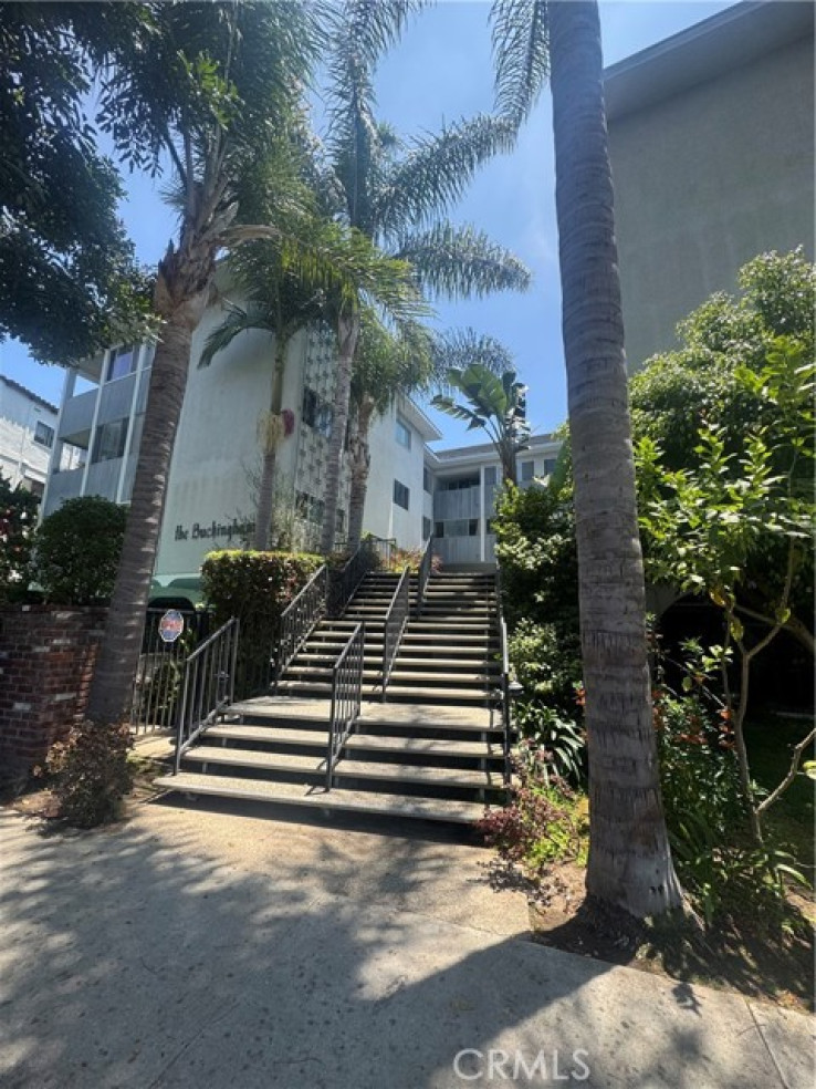 2 Bed Home for Sale in Culver City, California