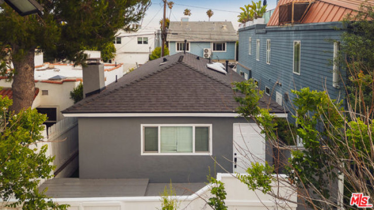 2 Bed Home for Sale in Santa Monica, California