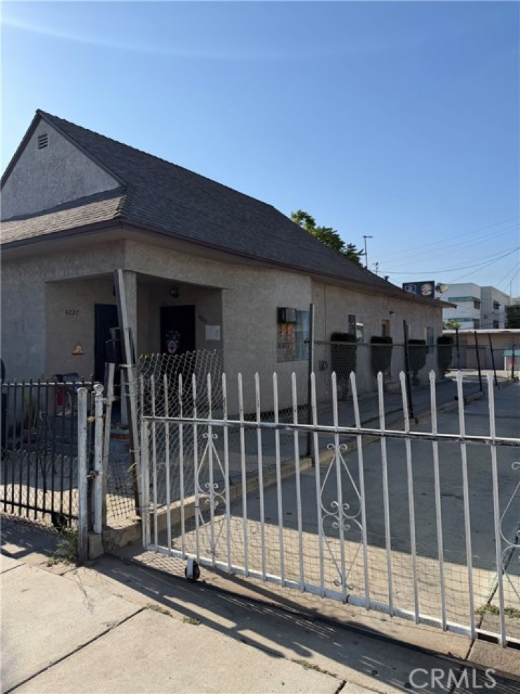  Income Home for Sale in Los Angeles, California