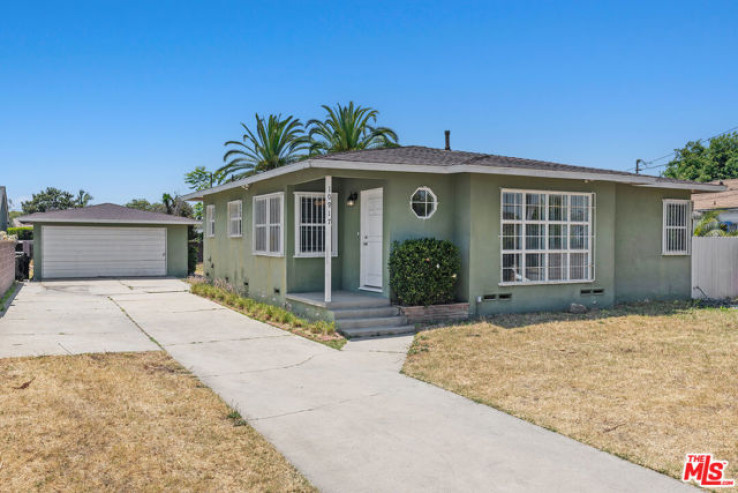 3 Bed Home for Sale in Inglewood, California