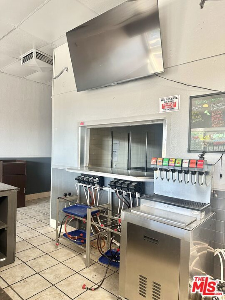  Commercial for Sale in Palmdale, California