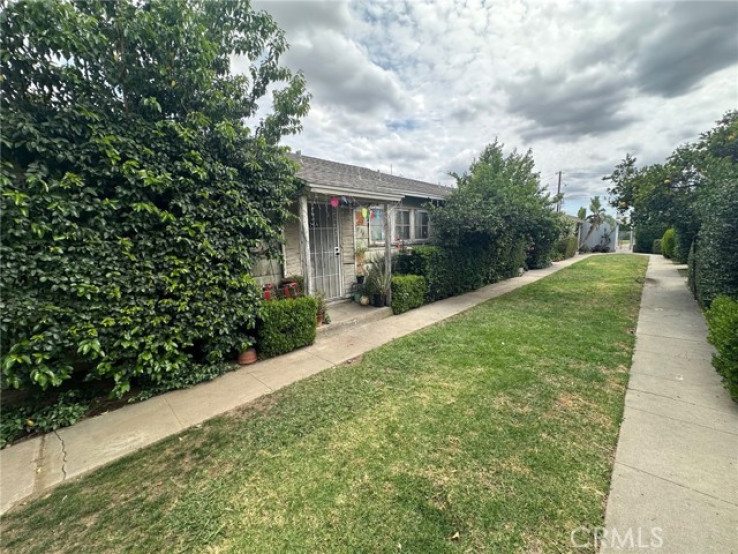  Income Home for Sale in San Fernando, California