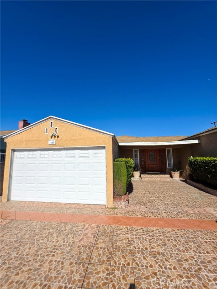 3 Bed Home for Sale in Compton, California