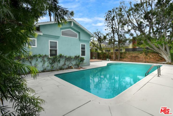3 Bed Home for Sale in Studio City, California