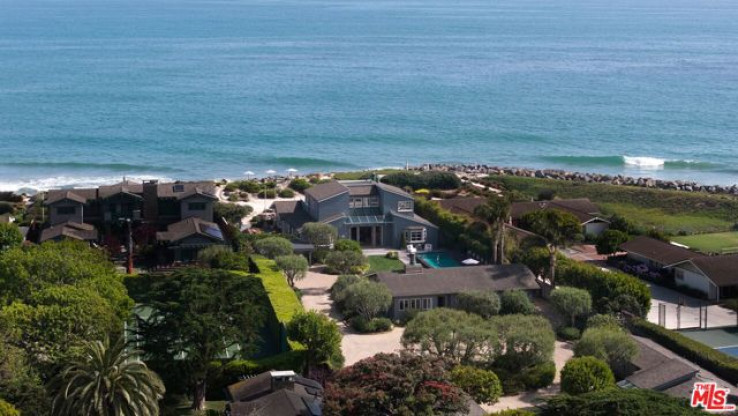 9 Bed Home for Sale in Carpinteria, California