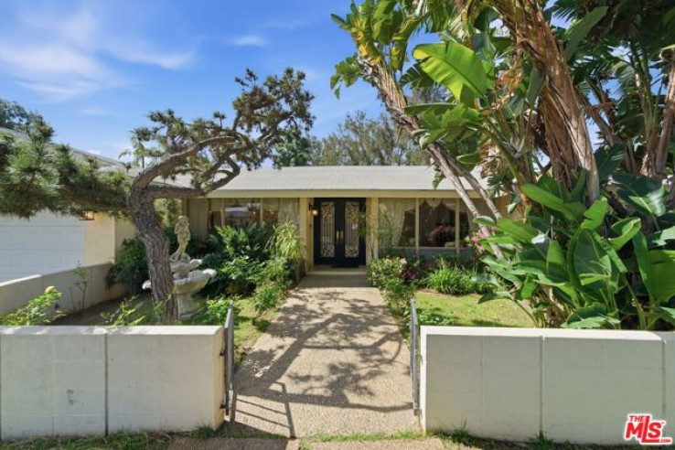 4 Bed Home for Sale in Pacific Palisades, California